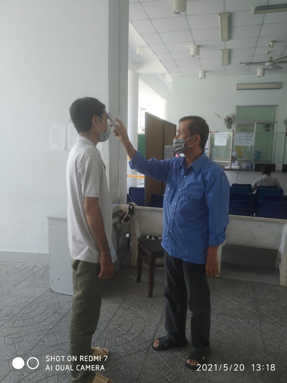 TINH THẦN KHOA KHÁM TRONG PHÒNG CHỐNG DỊCH COVID-19